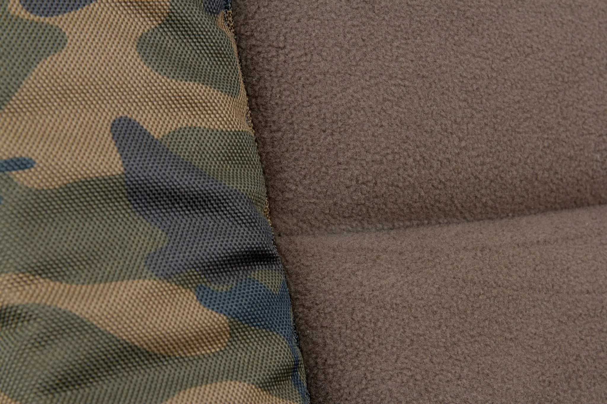 FOX R2 CAMO RECLINER CHAIR